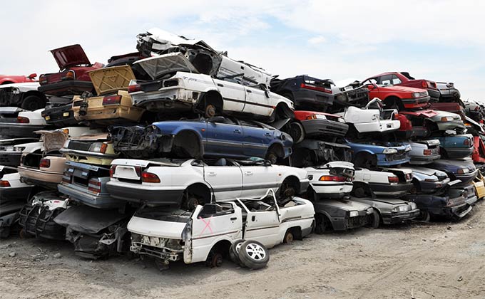 Scrap car collection service at customer location